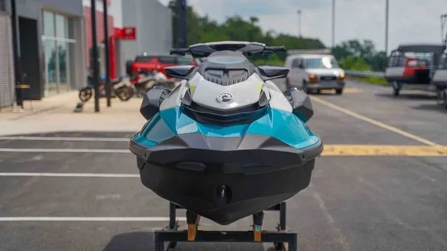 Slide: The Image of Sea-Doo GTI 2025 - 3
