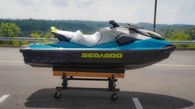 Slide: The Image of Sea-Doo GTI 2025 - 5