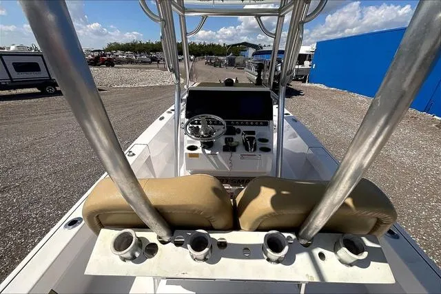 Slide: The Image of Sportsman Masters 247 Bay Boat 2021 - 13
