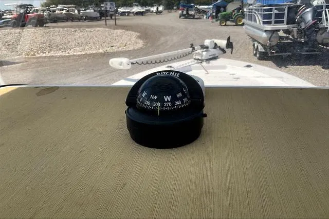 Slide: The Image of Sportsman Masters 247 Bay Boat 2021 - 19