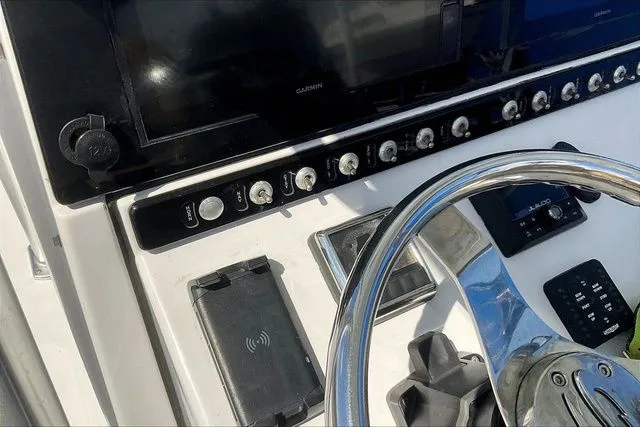 Slide: The Image of Sportsman Masters 247 Bay Boat 2021 - 47