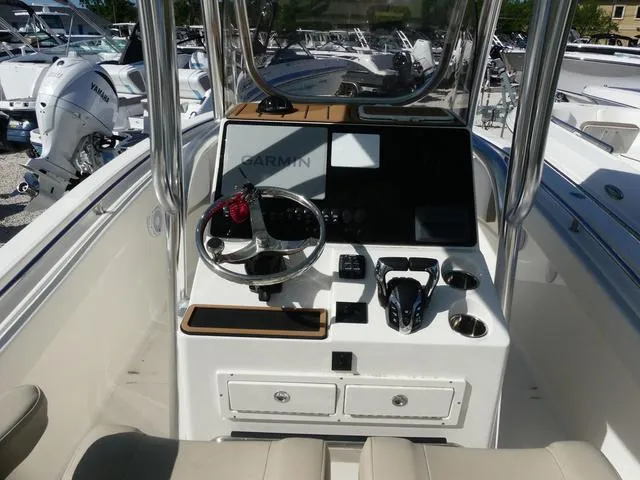 Slide: The Image of Bulls Bay 255CC 2025 - 14