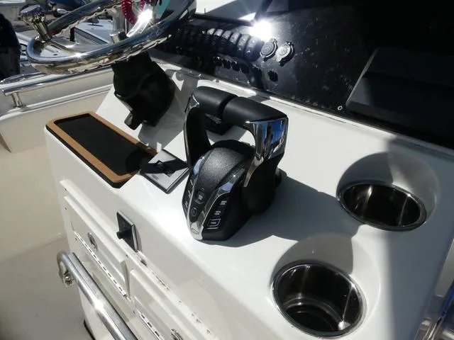 Slide: The Image of Bulls Bay 255CC 2025 - 18