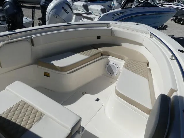 Slide: The Image of Bulls Bay 255CC 2025 - 23