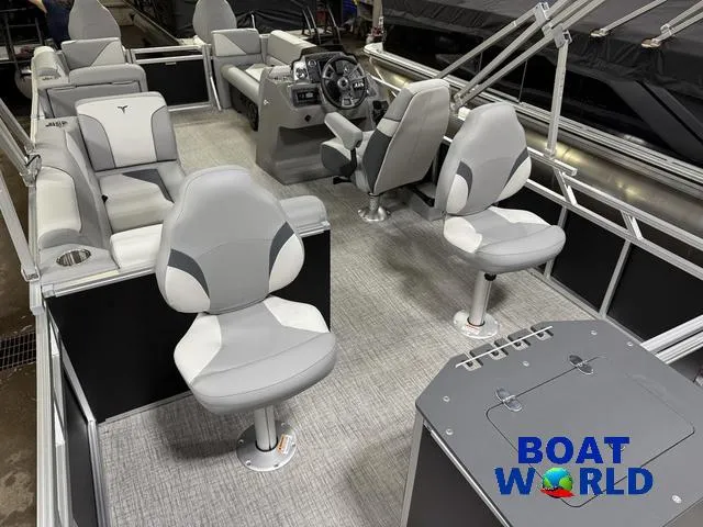 Slide: The Image of 2025 Tahoe Sport 23' Fish & Cruise boat interior with Honda 4-Stroke EFI engine. - 23