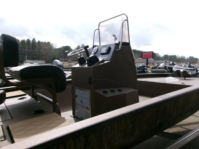 Slide: The Image of Xpress H210B 2025 - 5