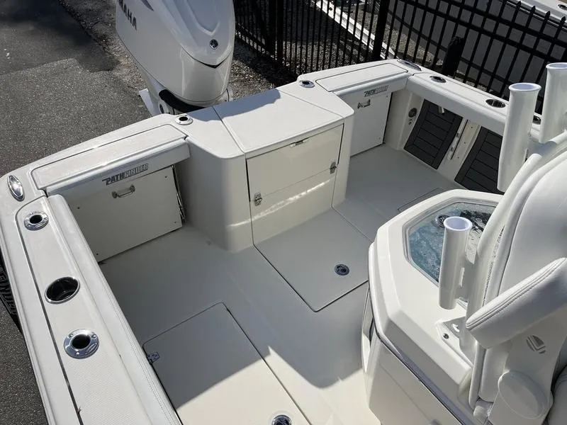 Pathfinder 2400 Open 2025 for Sale | MarineSource