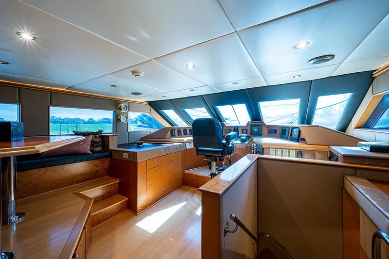 Slide: The Image of Pilothouse - 13