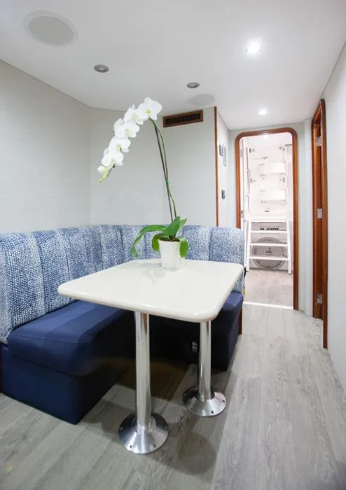 Slide: The Image of Crew Lounge - Dinette - 46