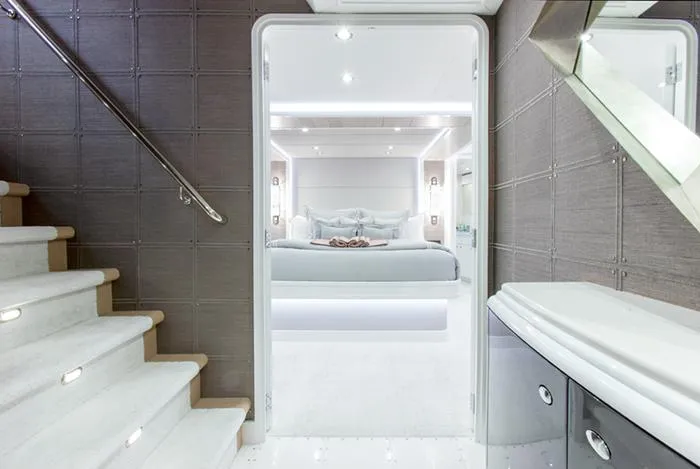 Slide: The Image of Master Stateroom - 25