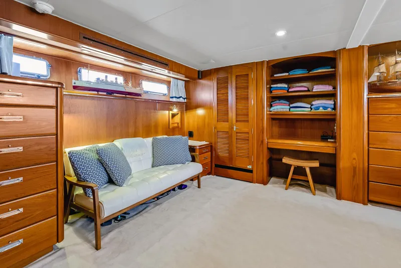 Slide: The Image of Owner's Stateroom  - 15