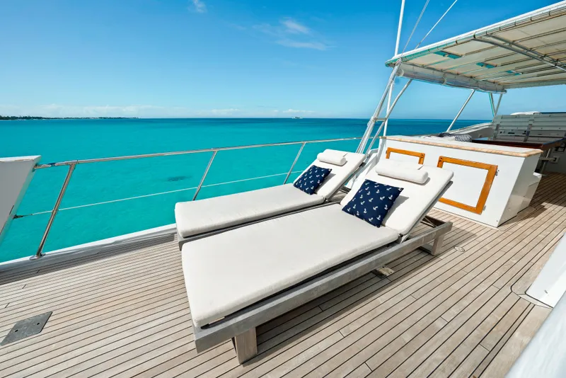 Slide: The Image of Sundeck - 32