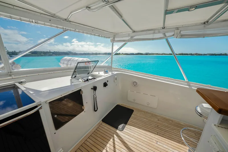 Slide: The Image of Flybridge Wing Station - 37