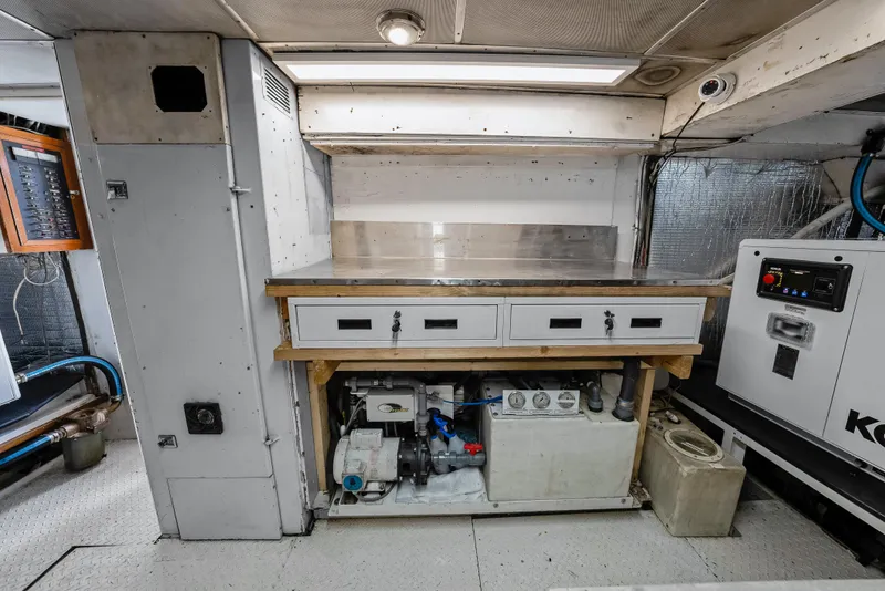 Slide: The Image of Engine Room - 39