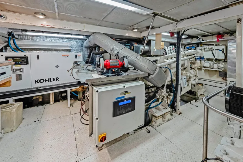 Slide: The Image of Engine Room - 40