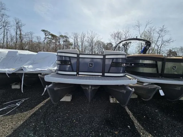 The Image of Godfrey Aquapatio 255 MT 2025 - 1