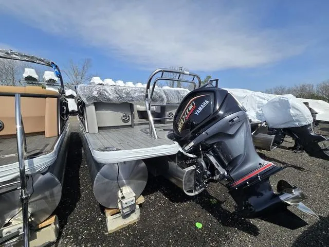 Slide: The Image of Godfrey Aquapatio 255 MT 2025 - 3