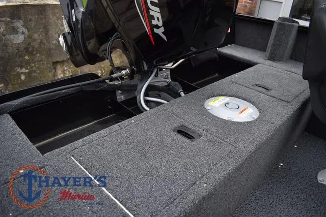 Slide: The Image of Lund 1650 Rebel XL SS 2025 - 22