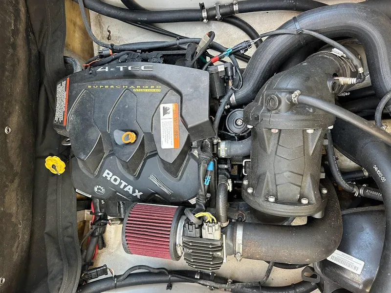 Slide: The Image of Scarab 165 HO 2017 - 28