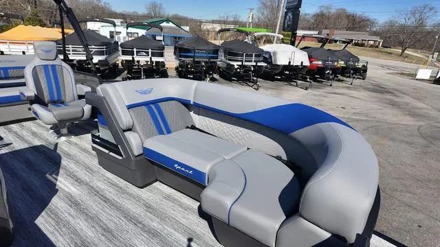 Slide: The Image of Bennington M Swingback 22 MSB 2025 - 12