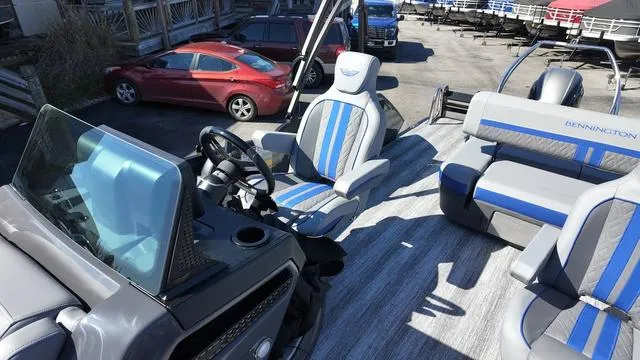 Slide: The Image of Bennington M Swingback 22 MSB 2025 - 14