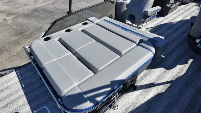 Slide: The Image of Bennington M Swingback 22 MSB 2025 - 16