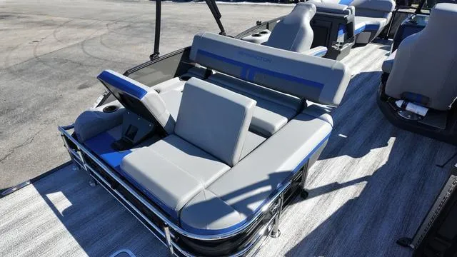 Slide: The Image of Bennington M Swingback 22 MSB 2025 - 18