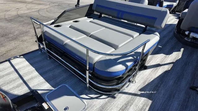 Slide: The Image of Bennington M Swingback 22 MSB 2025 - 19