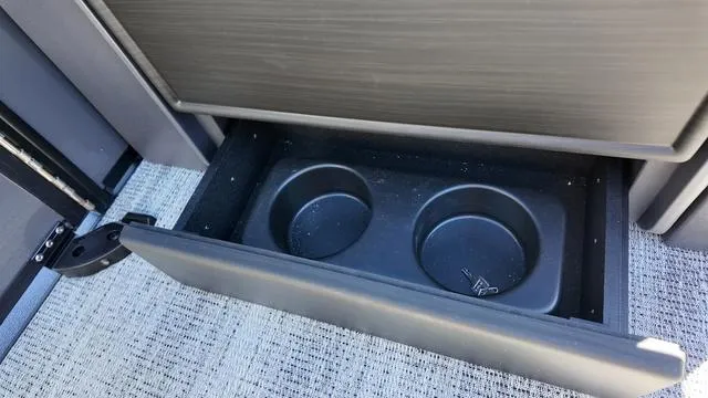 Slide: The Image of Bennington M Swingback 22 MSB 2025 - 21