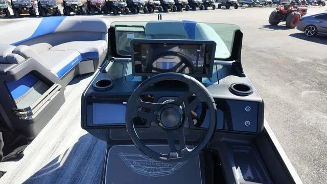 Slide: The Image of Bennington M Swingback 22 MSB 2025 - 27