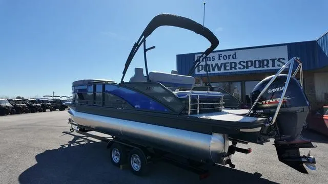 Slide: The Image of Bennington M Swingback 22 MSB 2025 - 3