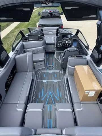 Slide: The Image of Supra SL 450 2025 - 4