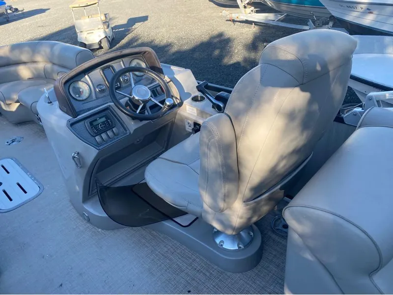 Slide: The Image of Premier 230 SunSation RF 2016 - 11