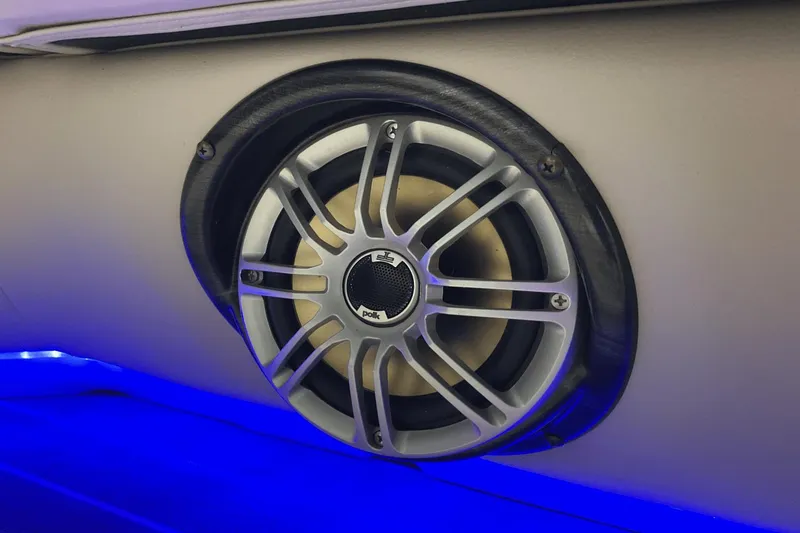 Slide: The Image of Harris Solstice 220 2016 - 20