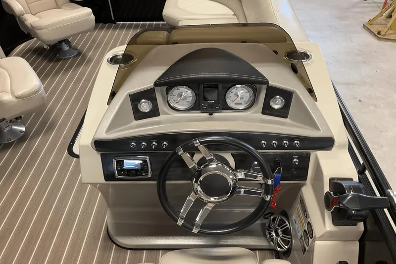 Slide: The Image of Harris Solstice 220 2016 - 28