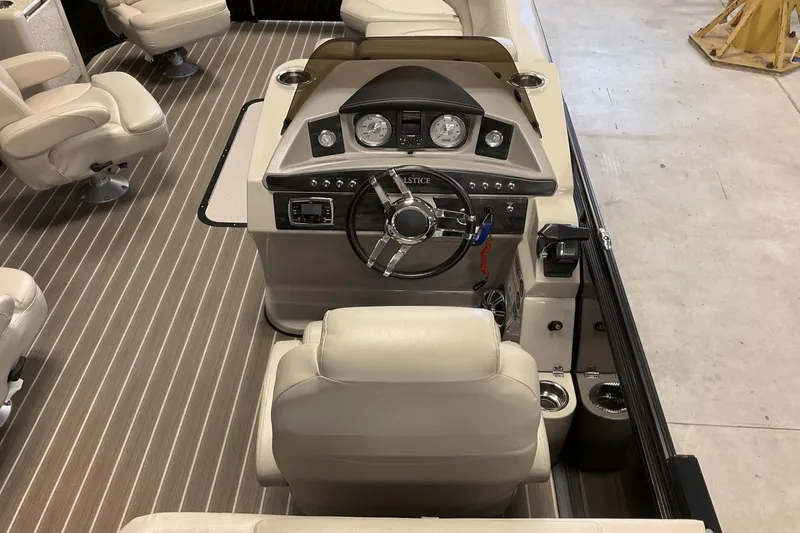 Slide: The Image of Harris Solstice 220 2016 - 29