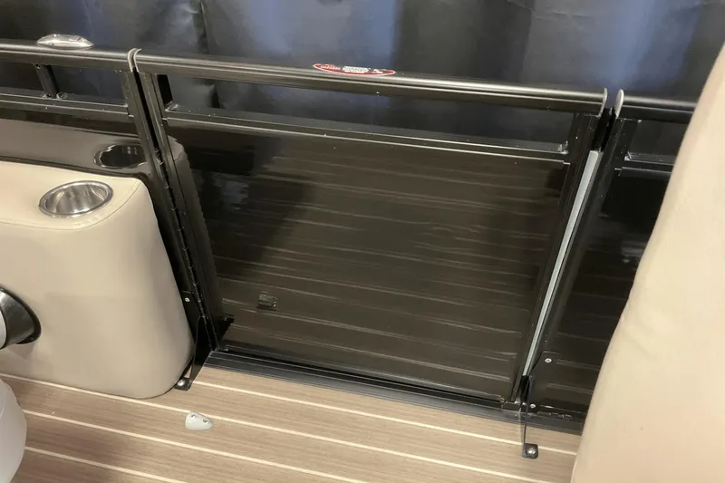 Slide: The Image of Harris Solstice 220 2016 - 31