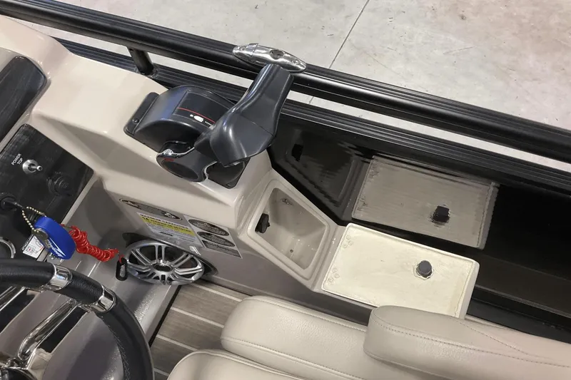 Slide: The Image of Harris Solstice 220 2016 - 39