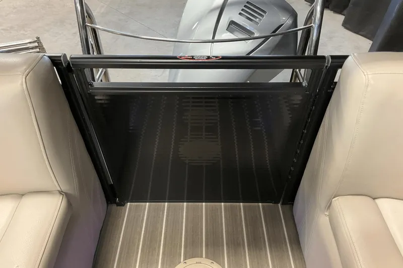 Slide: The Image of Harris Solstice 220 2016 - 54