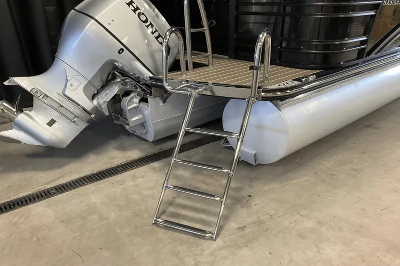 Slide: The Image of Harris Solstice 220 2016 - 8