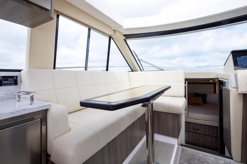 Slide: The Image of Regal 38 Grande Coupe 2021 - 51