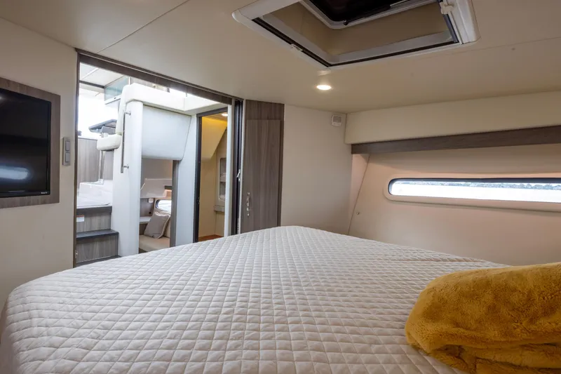 Slide: The Image of Regal 38 Grande Coupe 2021 - 58