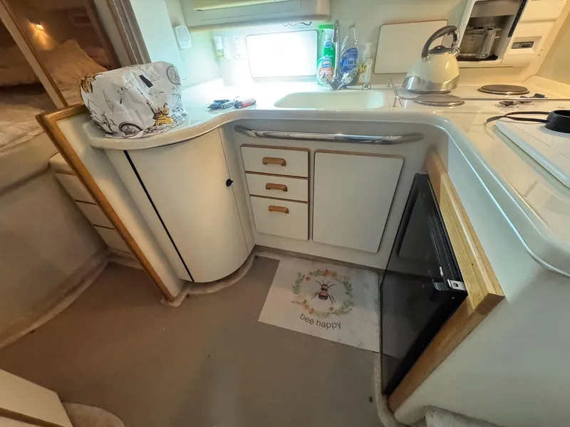 Slide: The Image of Sea Ray 370 Sedan Bridge 1996 - 16