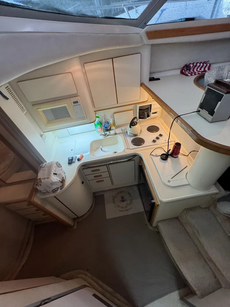 Slide: The Image of Sea Ray 370 Sedan Bridge 1996 - 21