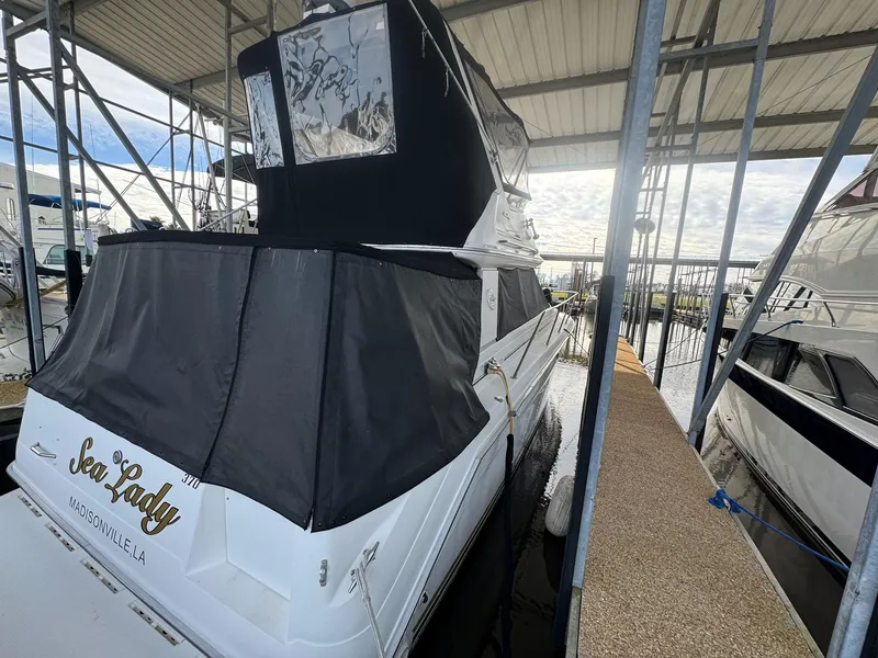 Slide: The Image of Sea Ray 370 Sedan Bridge 1996 - 27