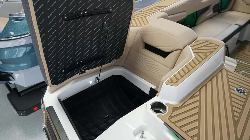 Slide: The Image of MasterCraft XStar 23 2025 - 19