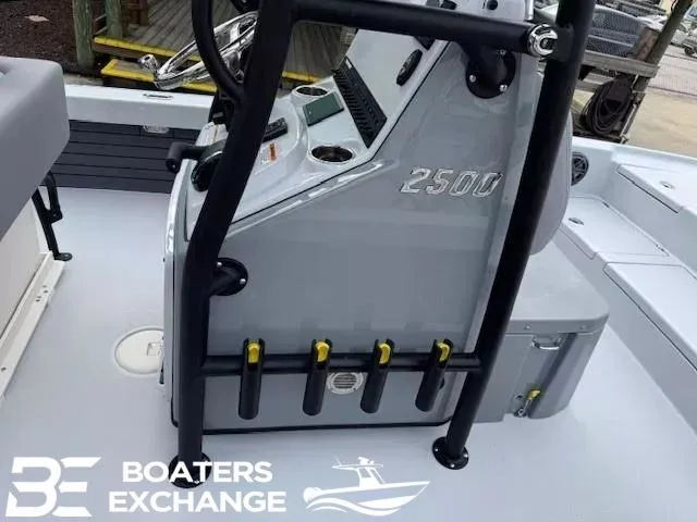 Slide: The Image of Pathfinder Hybrid 2500 2025 - 8