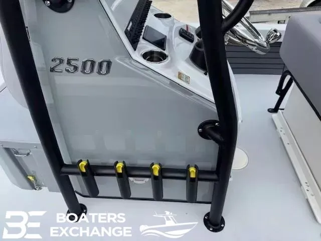 Slide: The Image of Pathfinder Hybrid 2500 2025 - 9