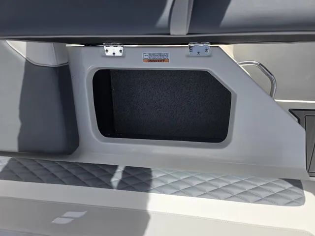 Slide: The Image of Starcraft SVX 171 OB 2025 - 20