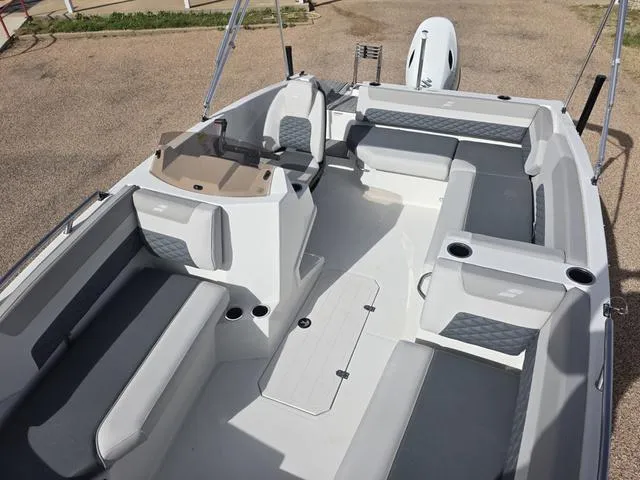 Slide: The Image of Starcraft SVX 171 OB 2025 - 7